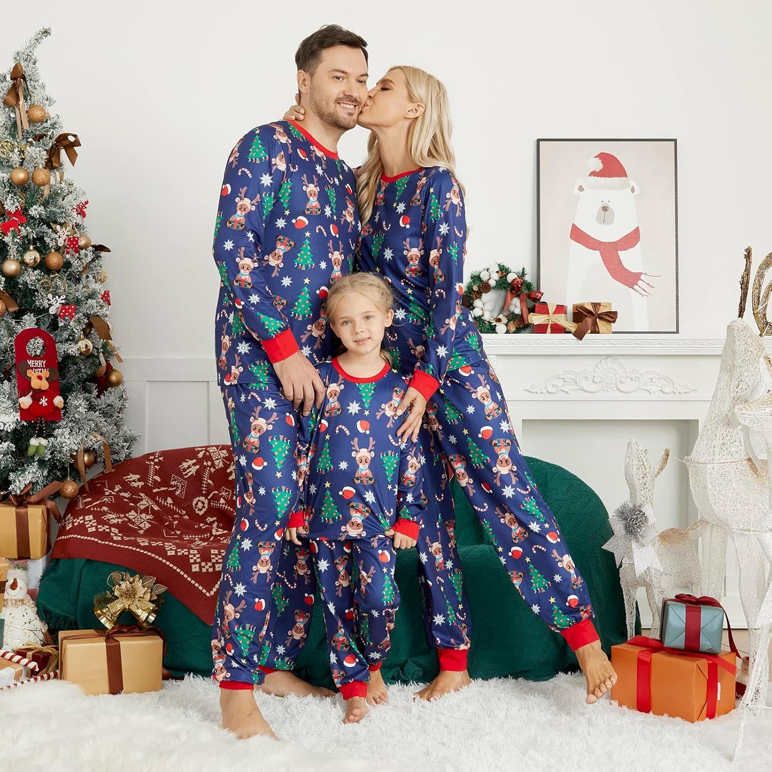 Christmas Pajamas for Family Matching Family Pajamas Sets Xmas Elk Reindeer Print Family Xmas Sleepwear Set